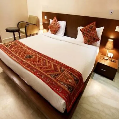 Evergreen Suites-3